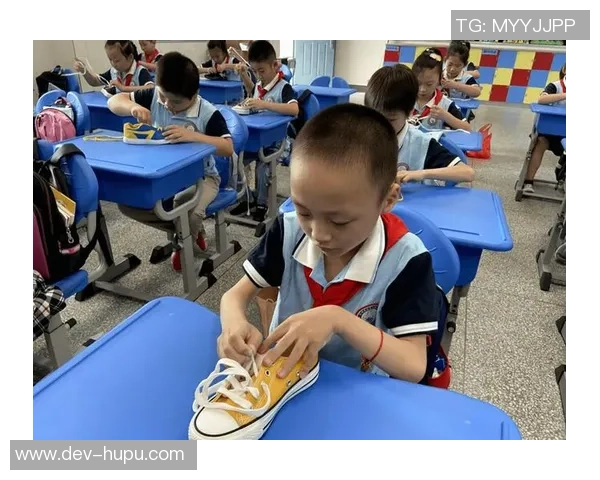 足球张一山的传奇之路从校园到职业赛场的奋斗与梦想